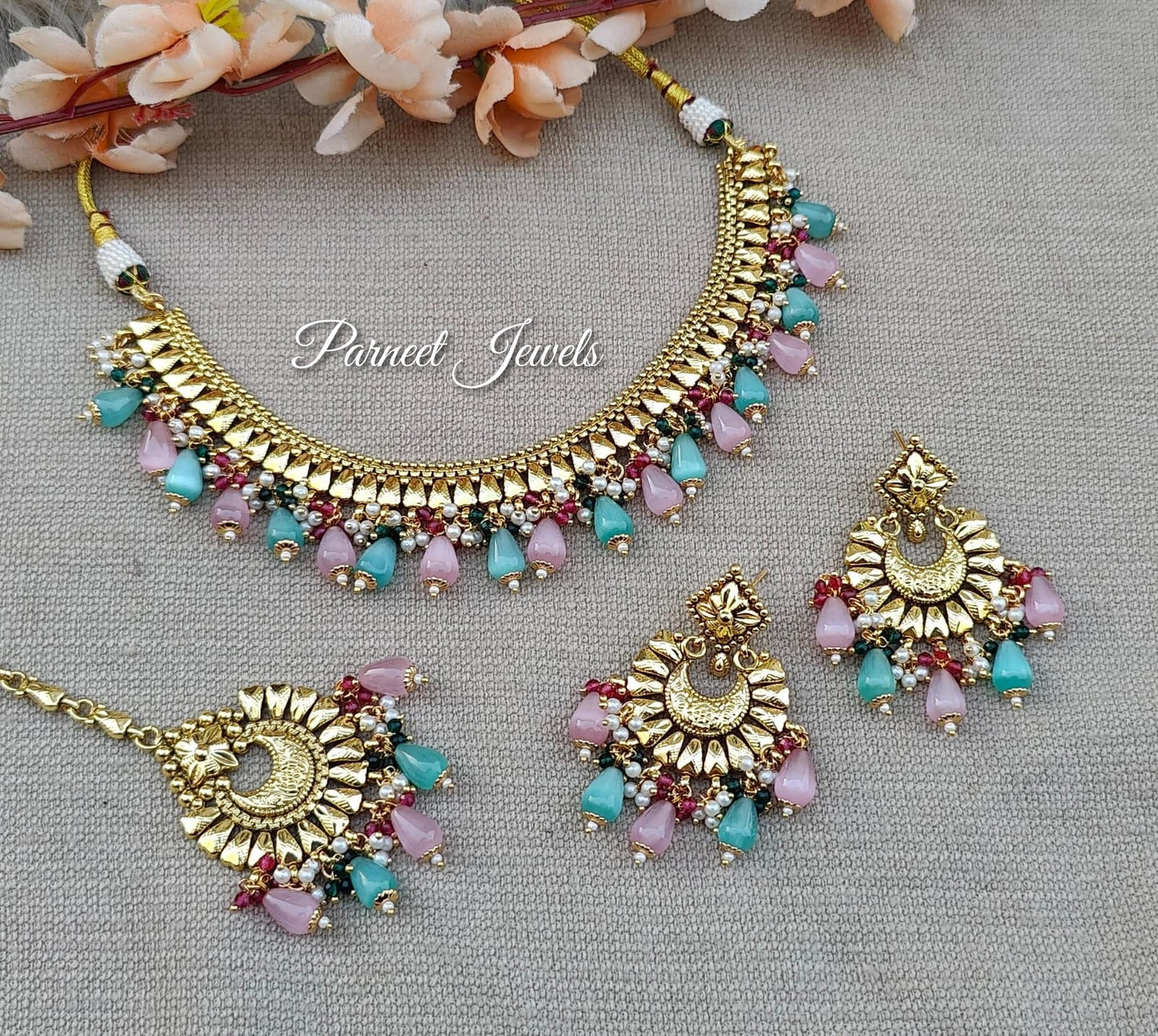 Pranjal Gold Necklace Set