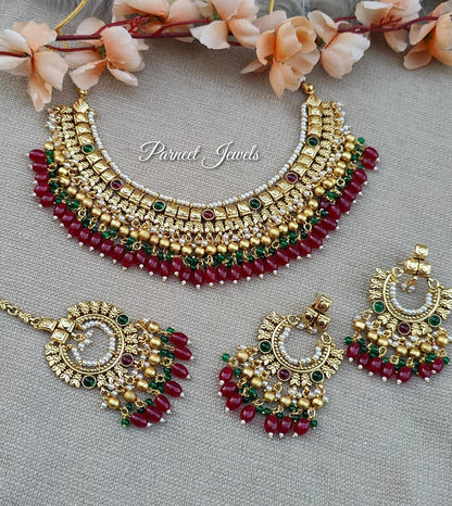 Meet Gold Necklace Set