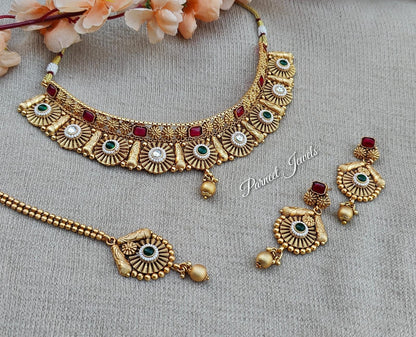 Aavya Gold Necklace Set