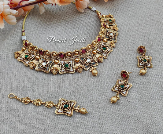 Mirika Gold Necklace Set