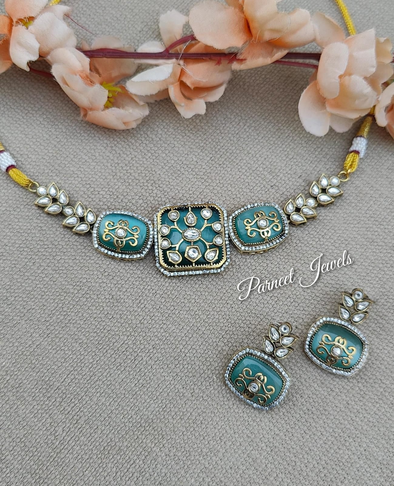 Jenisha Kundan Choker Set