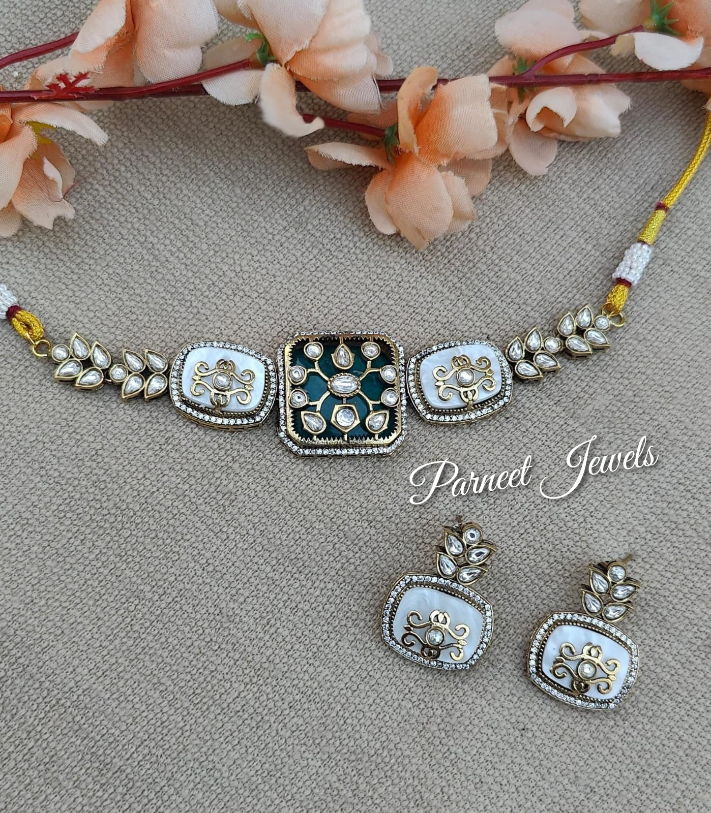 Jenisha Kundan Choker Set