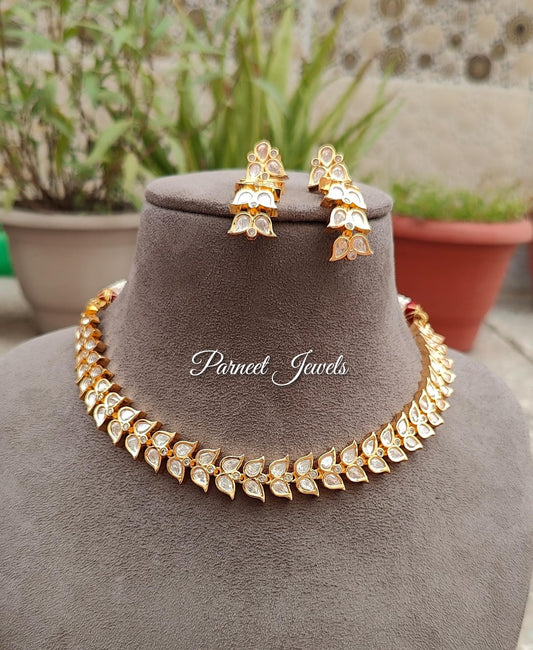 Amaya Uncut Kundan Set