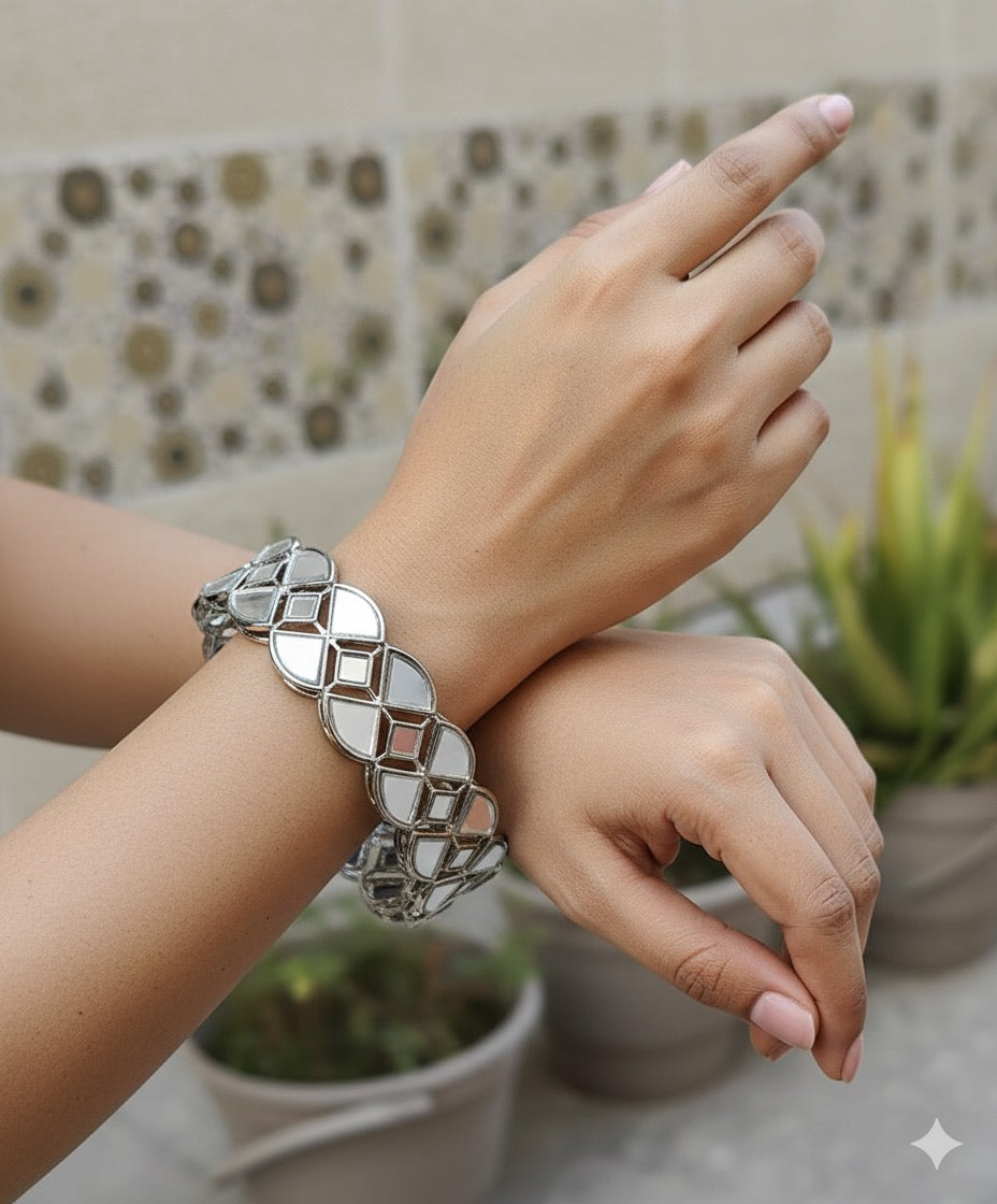 Kuhu Mirror Bangles (Silver)