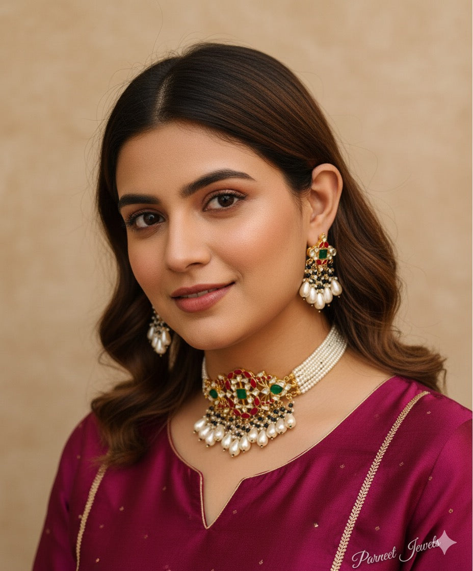 Hansika Pachi Kundan Choker