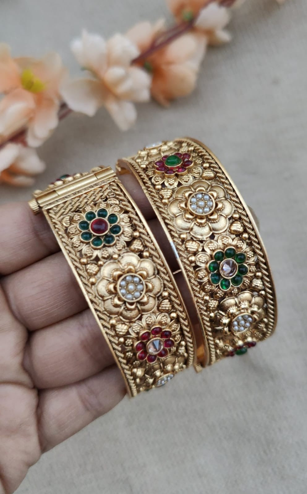 Krisha Matte Gold Bangles/Kadey