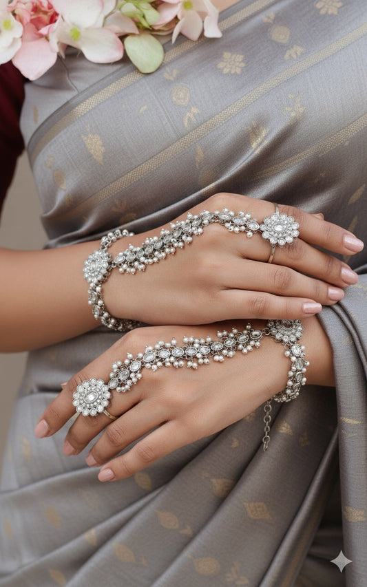 Manu Polki Hathphool (Silver)