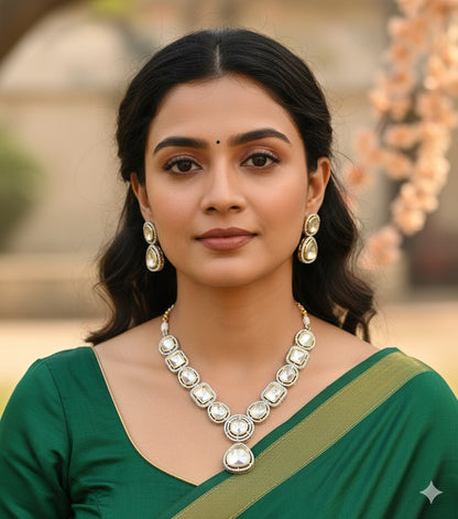 Yashvi Uncut Kundan Set