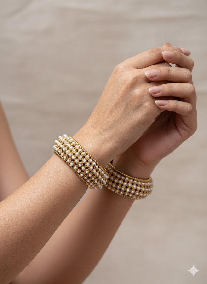 Kunika Broad Pearl Bangles/Kadey