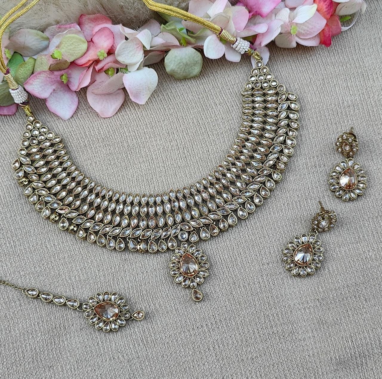 Trishala Semibridal/Bridal Necklace