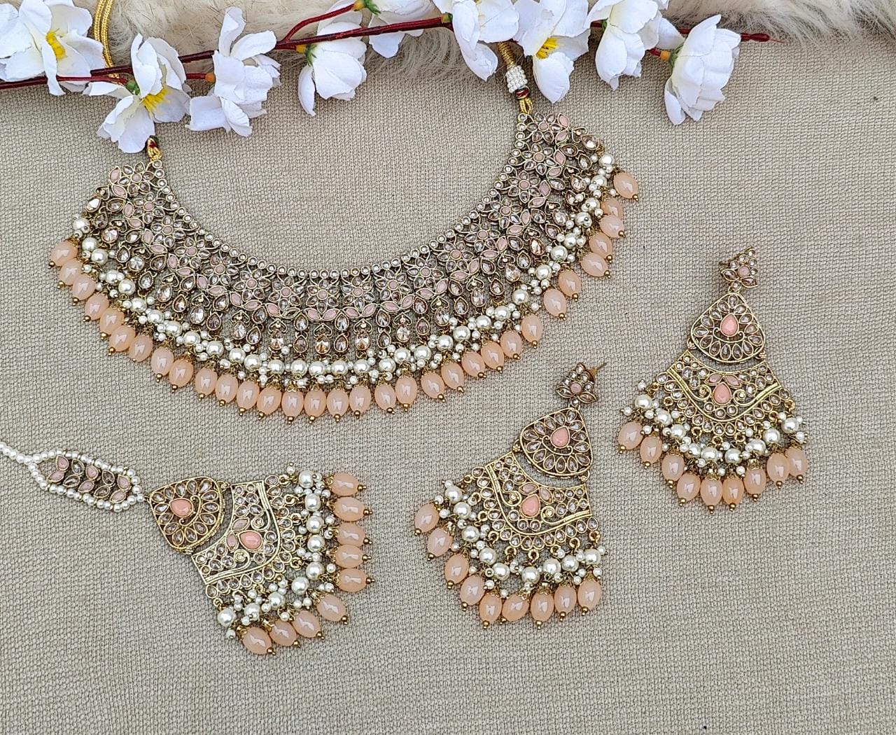 Anveya Polki Necklace Set