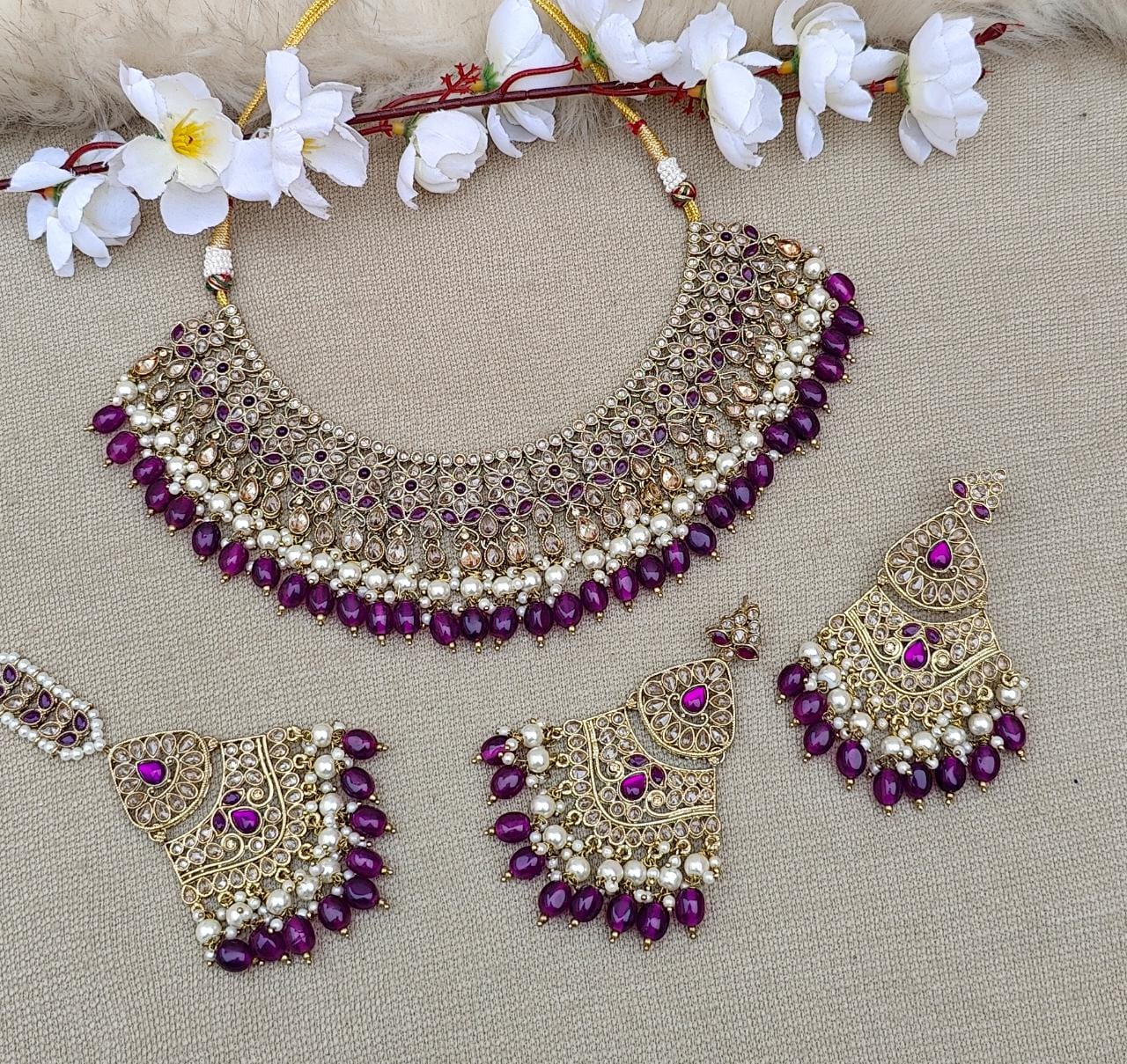 Anveya Polki Necklace Set