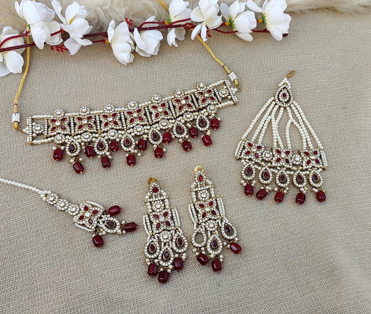 Safiya Jhumar Choker Set