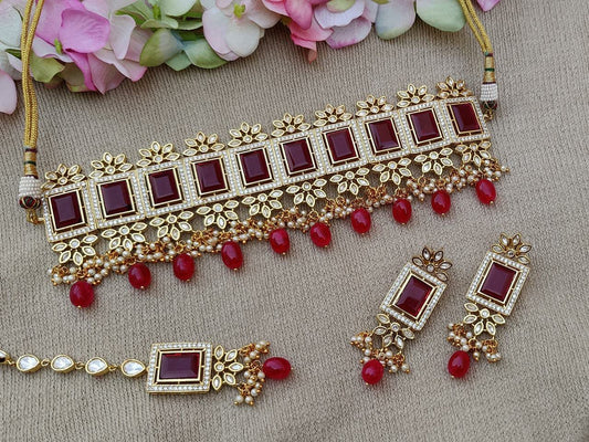 Mouni Kundan Choker