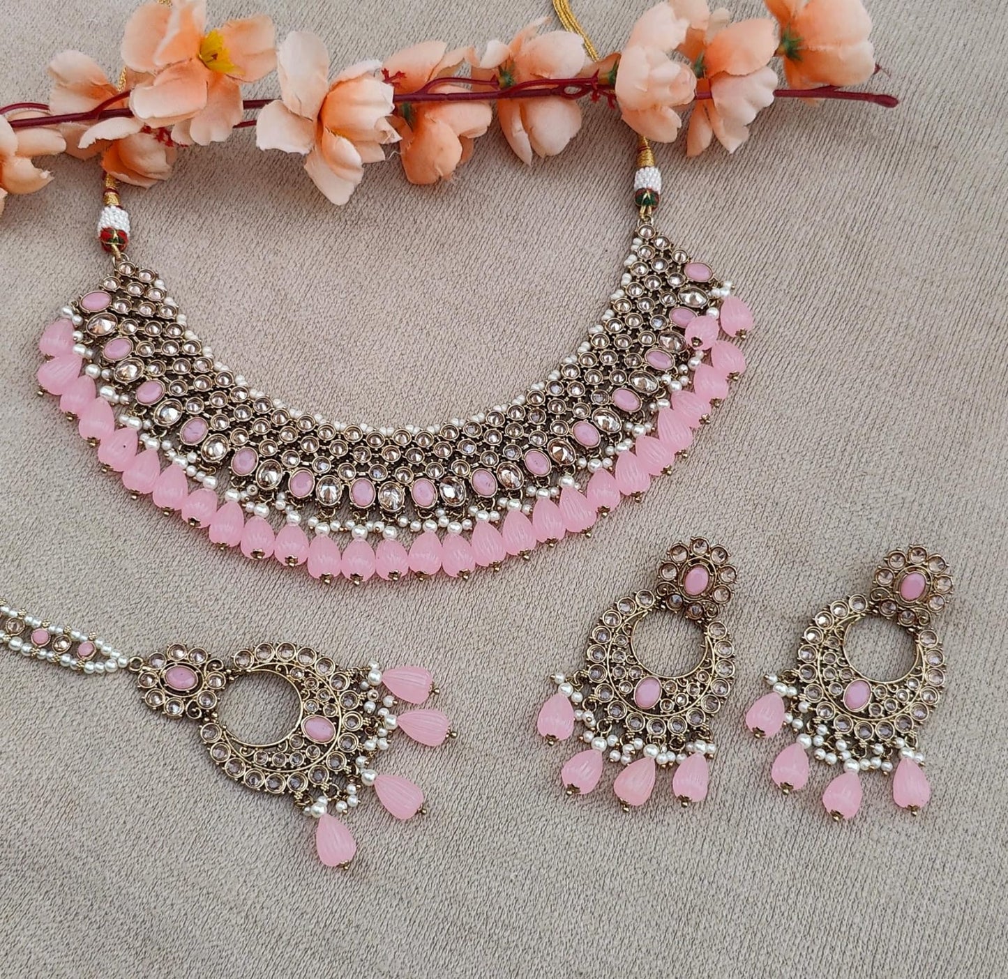 Amyra Polki Necklace Set