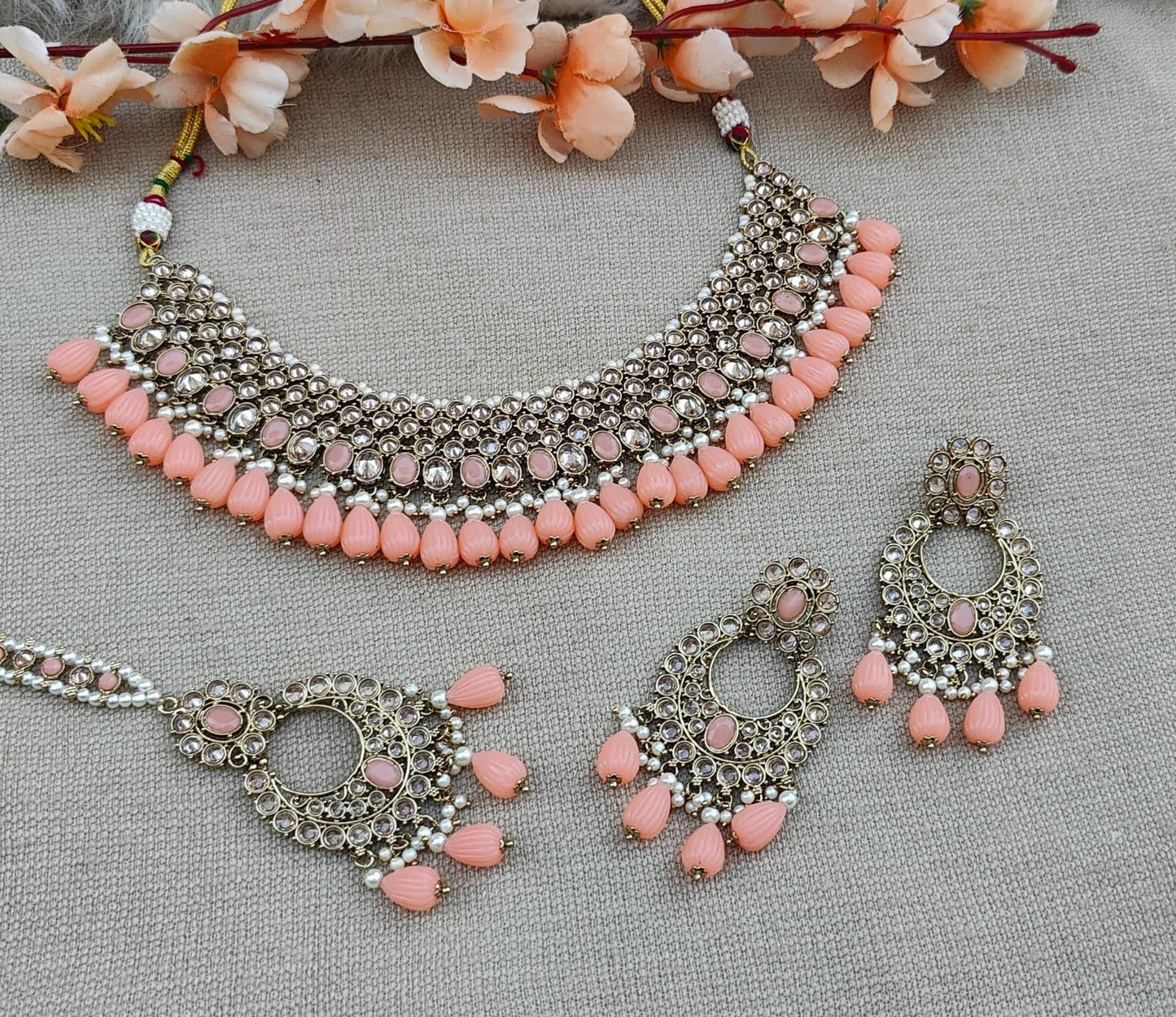 Amyra Polki Necklace Set