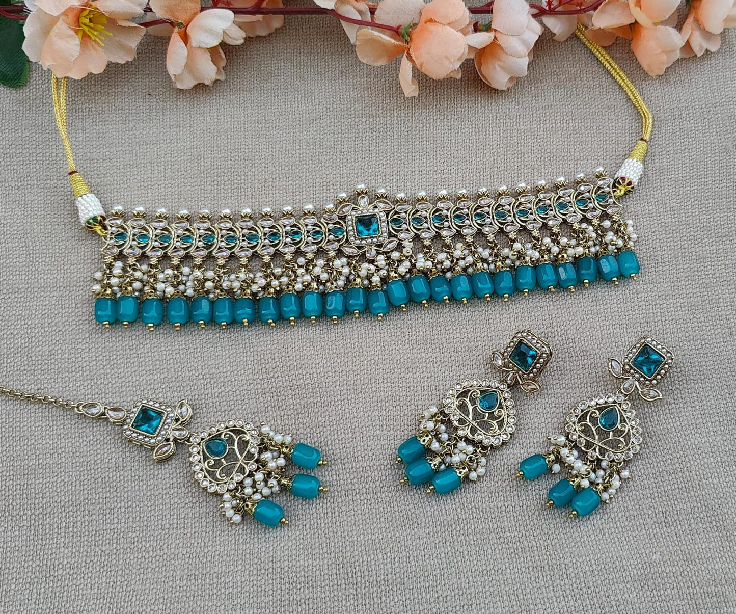 Shruti Polki Choker Set