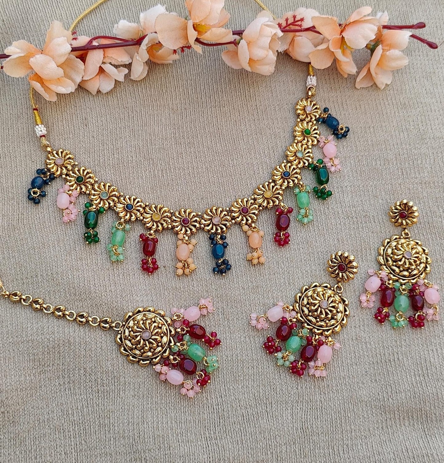 Ravneet Floral Gold Necklace Set