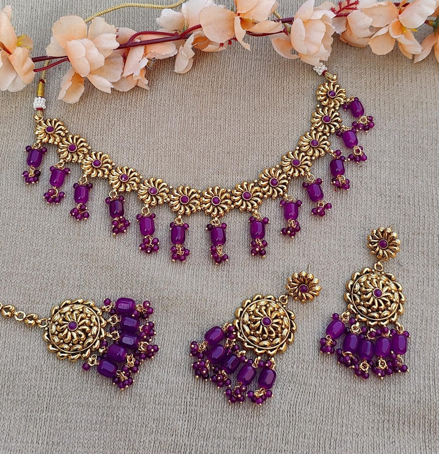 Ravneet Floral Gold Necklace Set