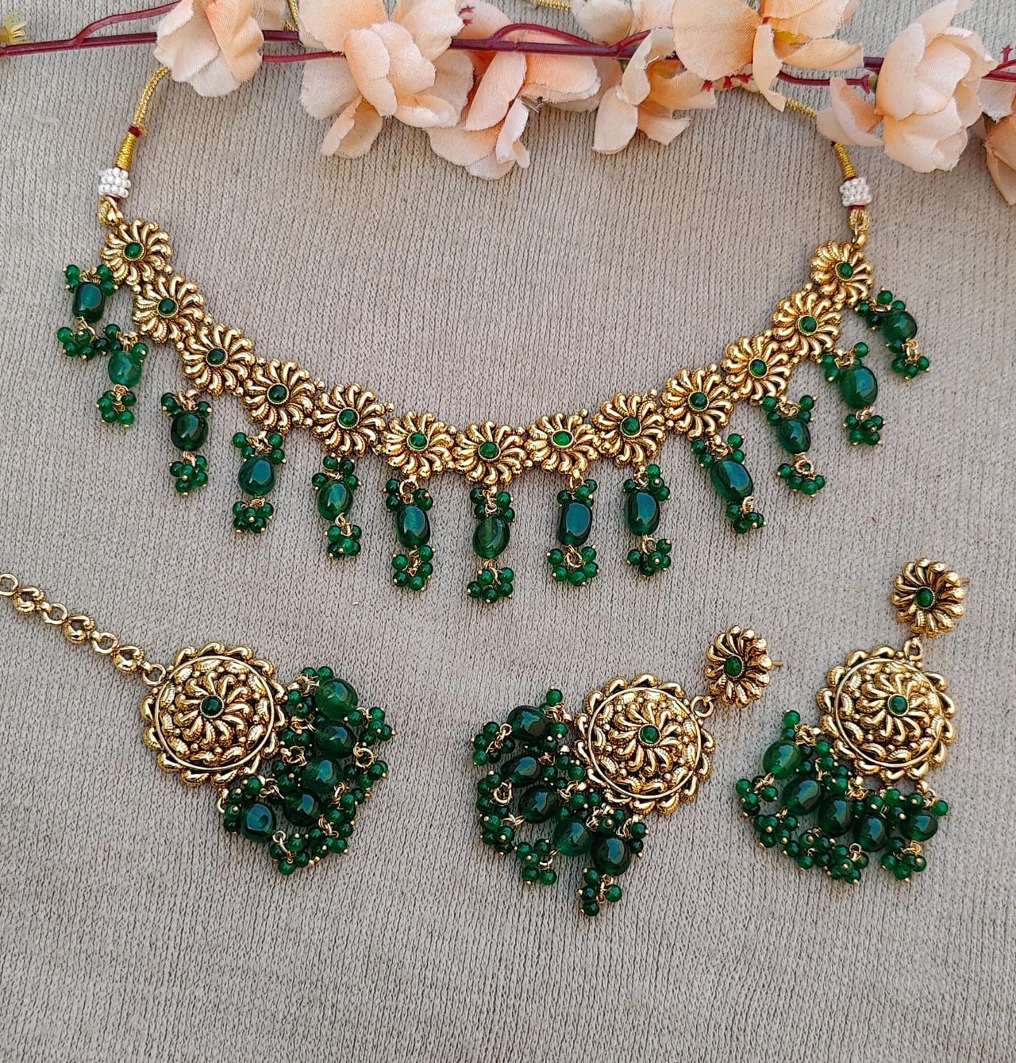 Ravneet Floral Gold Necklace Set