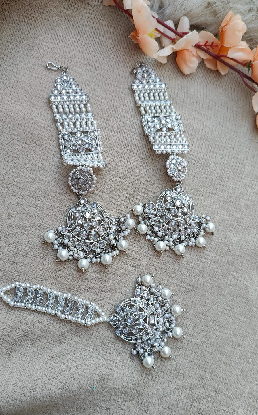 Supriya Polki Earrings Tikka