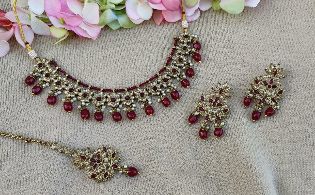 Anjana Necklace Set