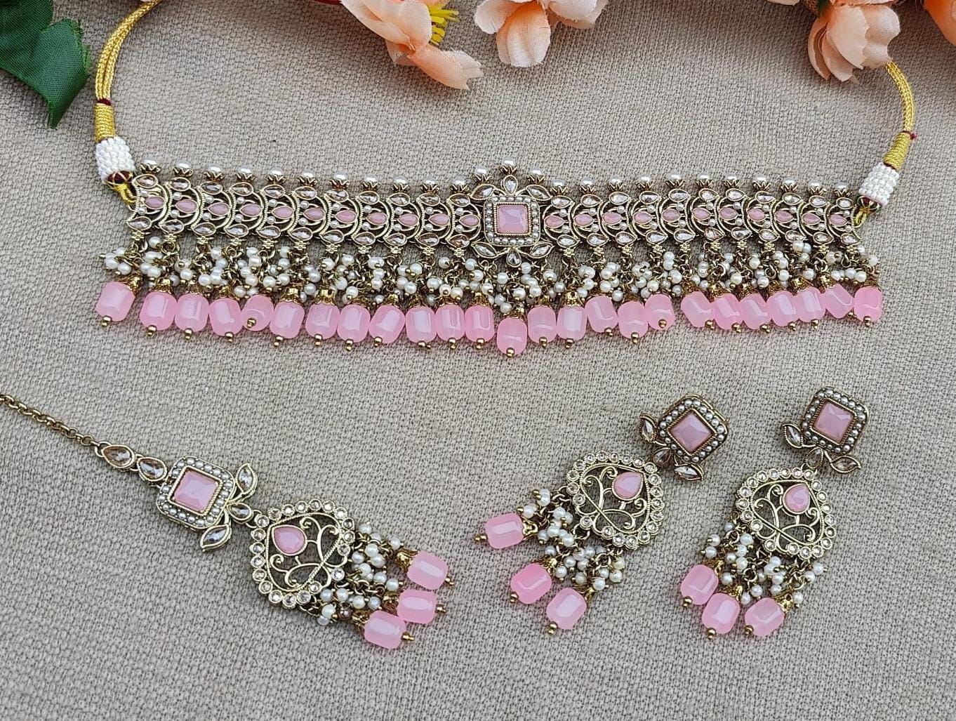 Shruti Polki Choker Set