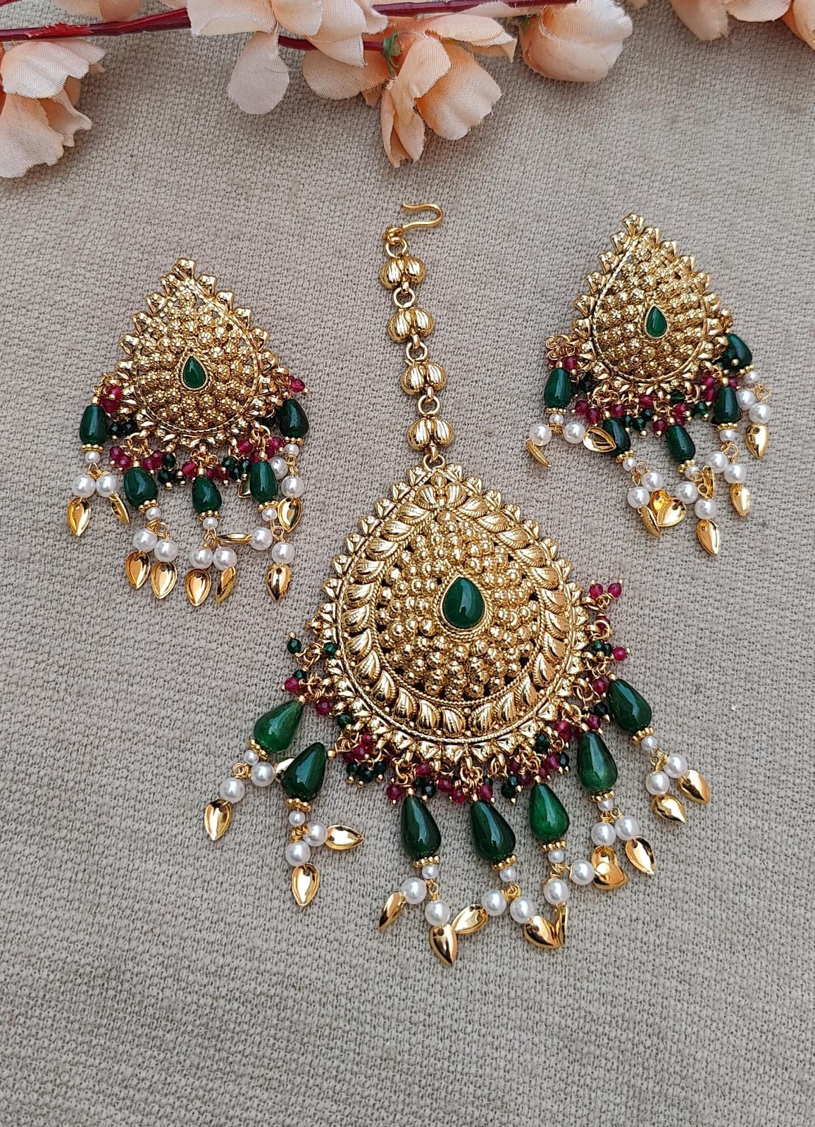 Darshika Gold Earrings Tikka