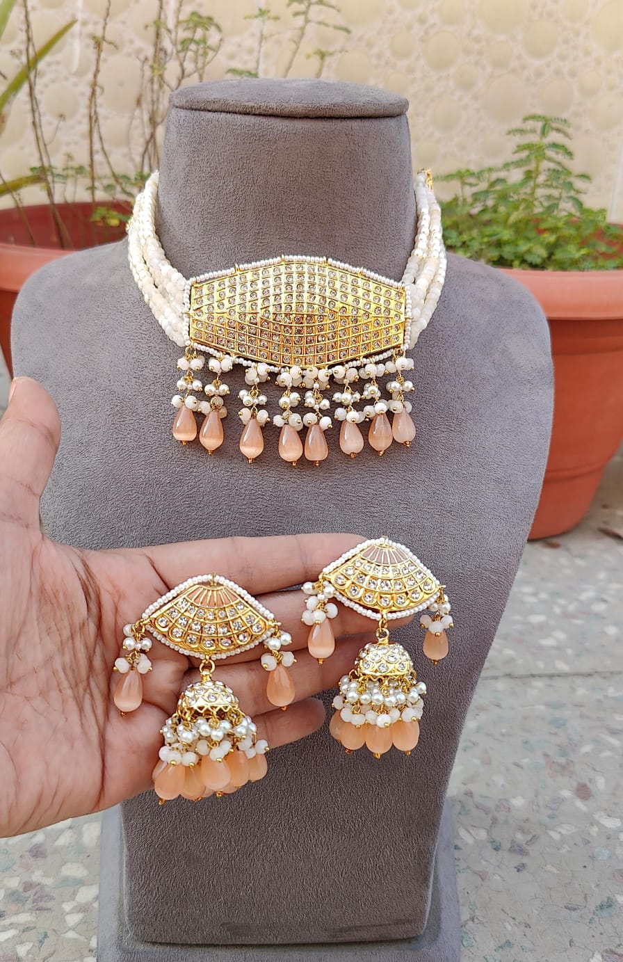 Kashika Beaded Choker (Peach)