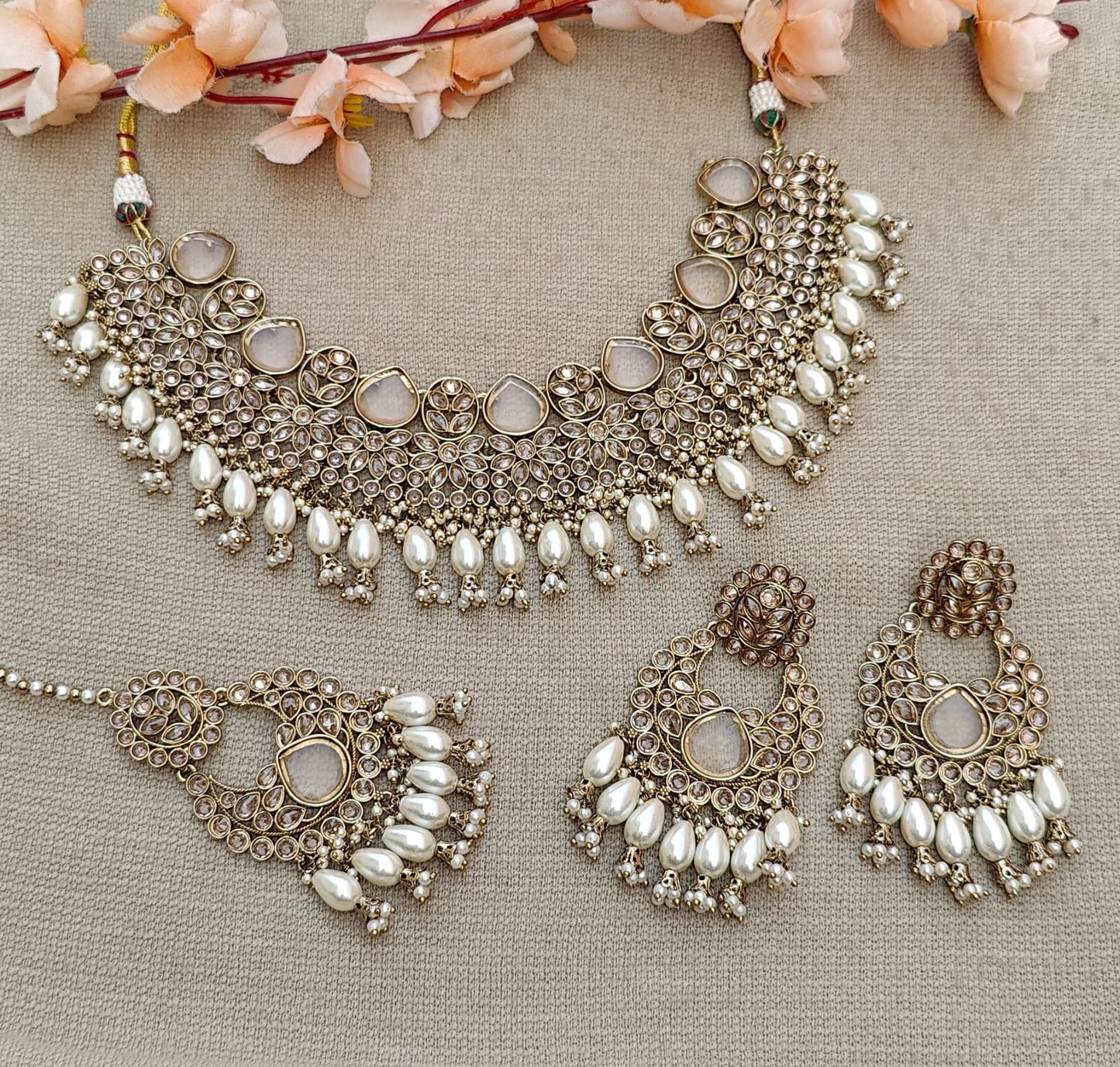 Adhira Polki Necklace Set