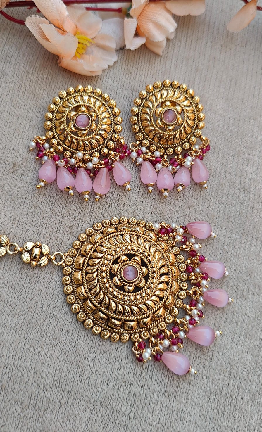 Harmeet Gold Studs Tikka Set