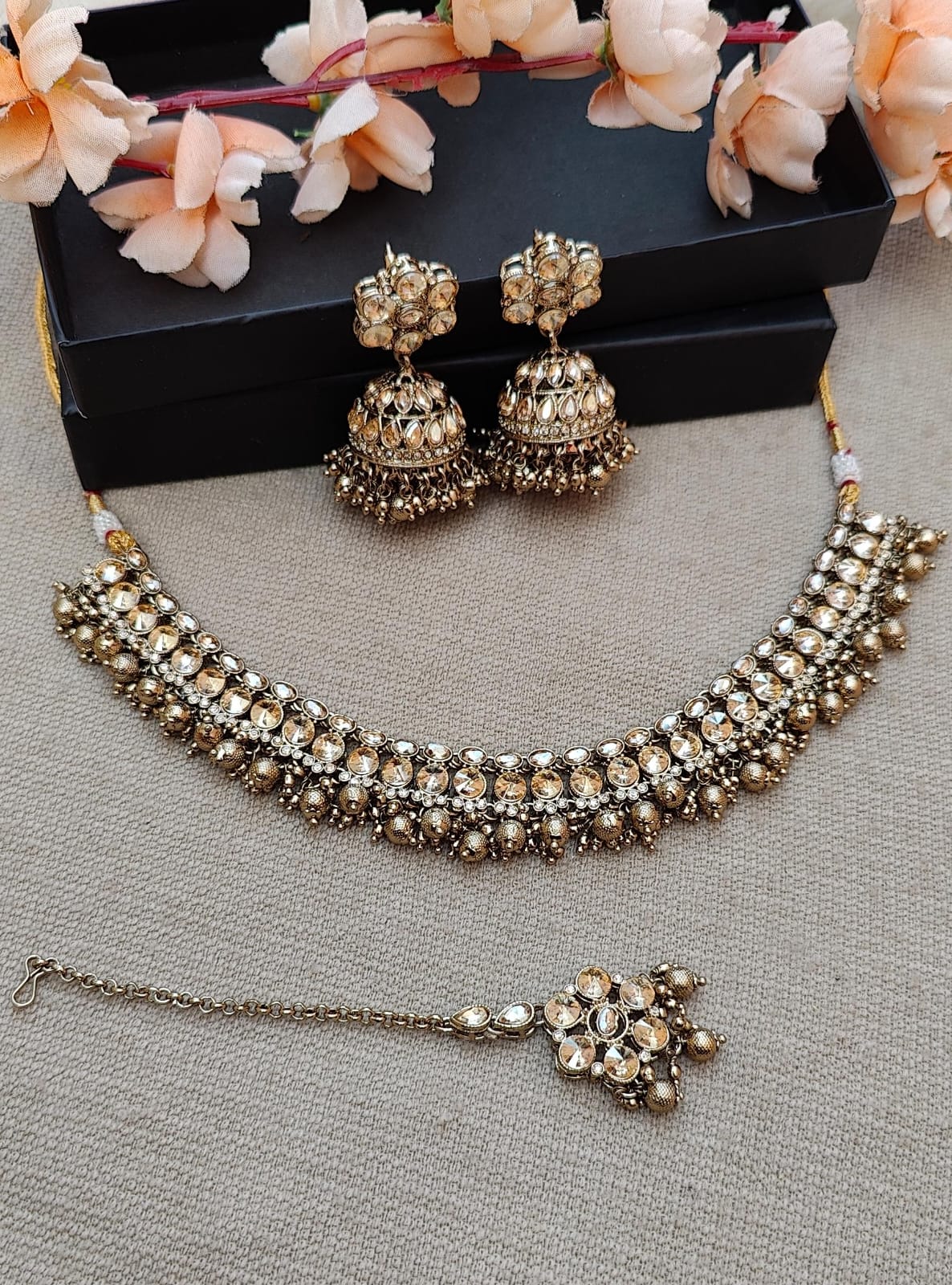 Pallavi Necklace Set