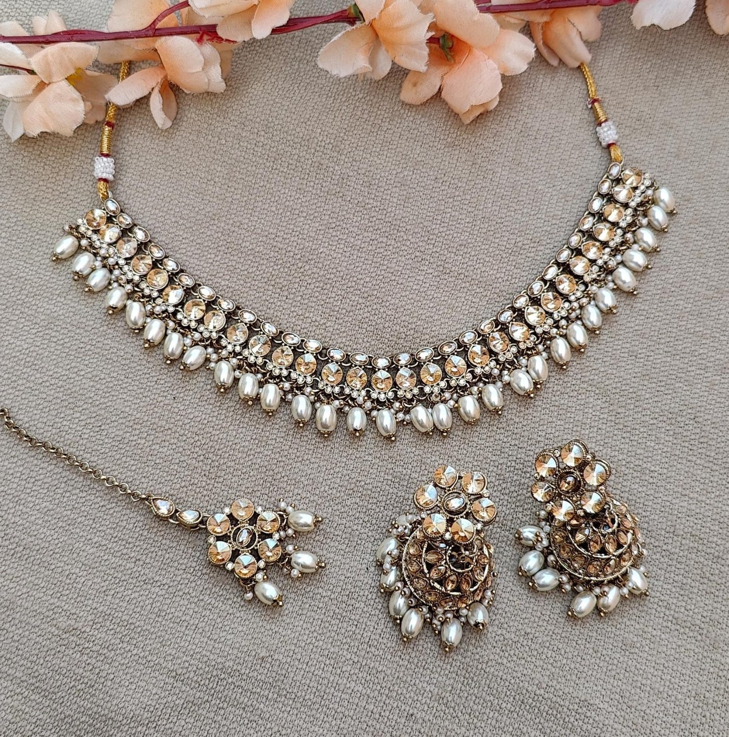 Pallavi Necklace Set