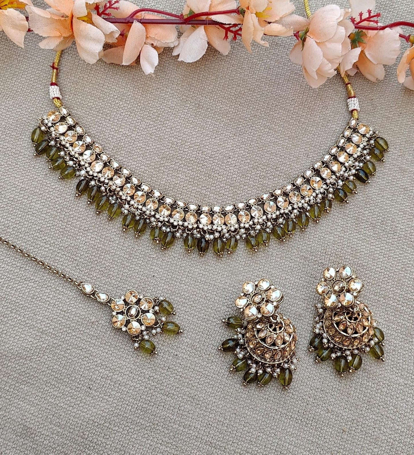 Pallavi Necklace Set