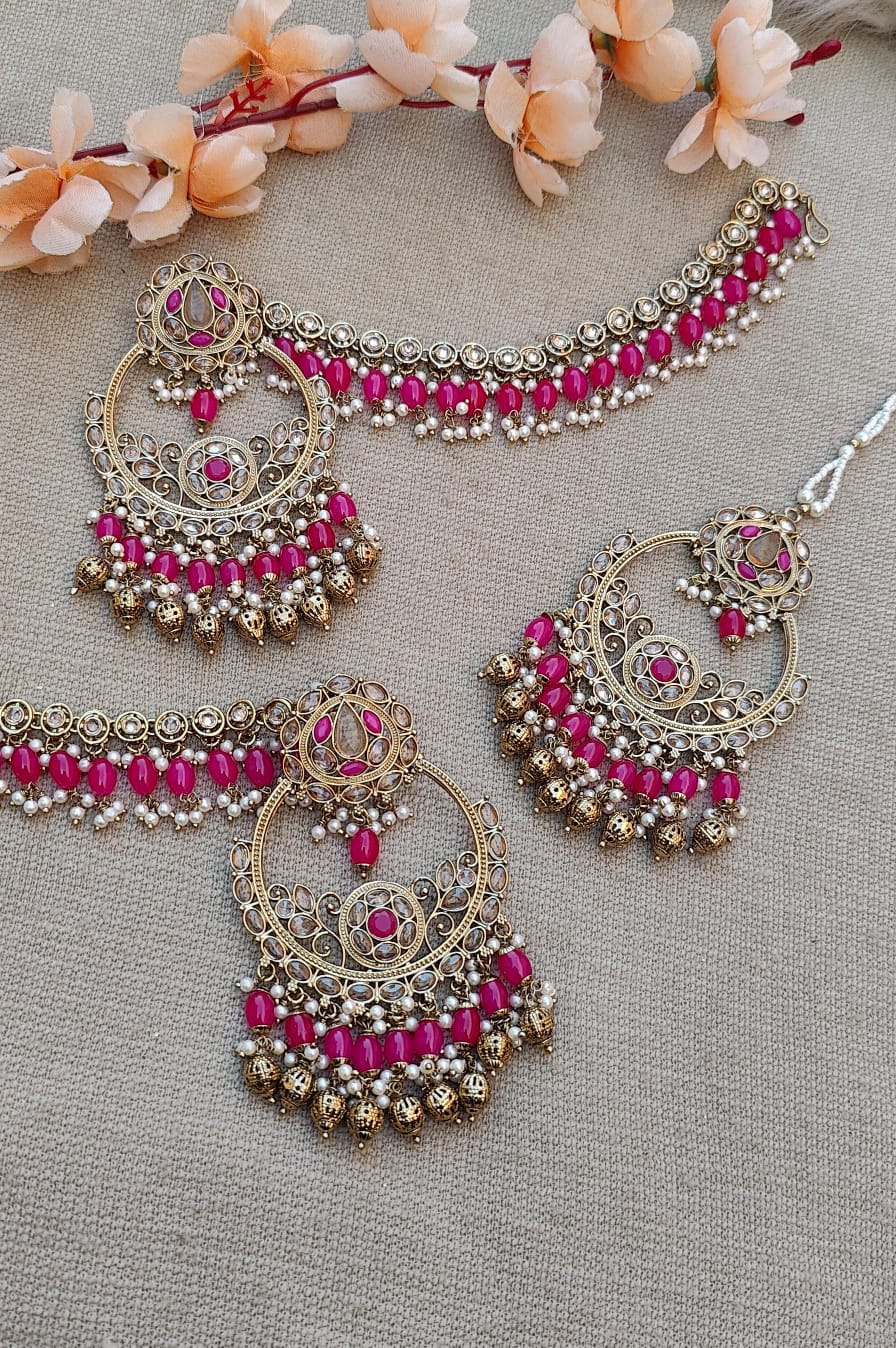 Mitali Oversized Earrings Tikka with Earchains