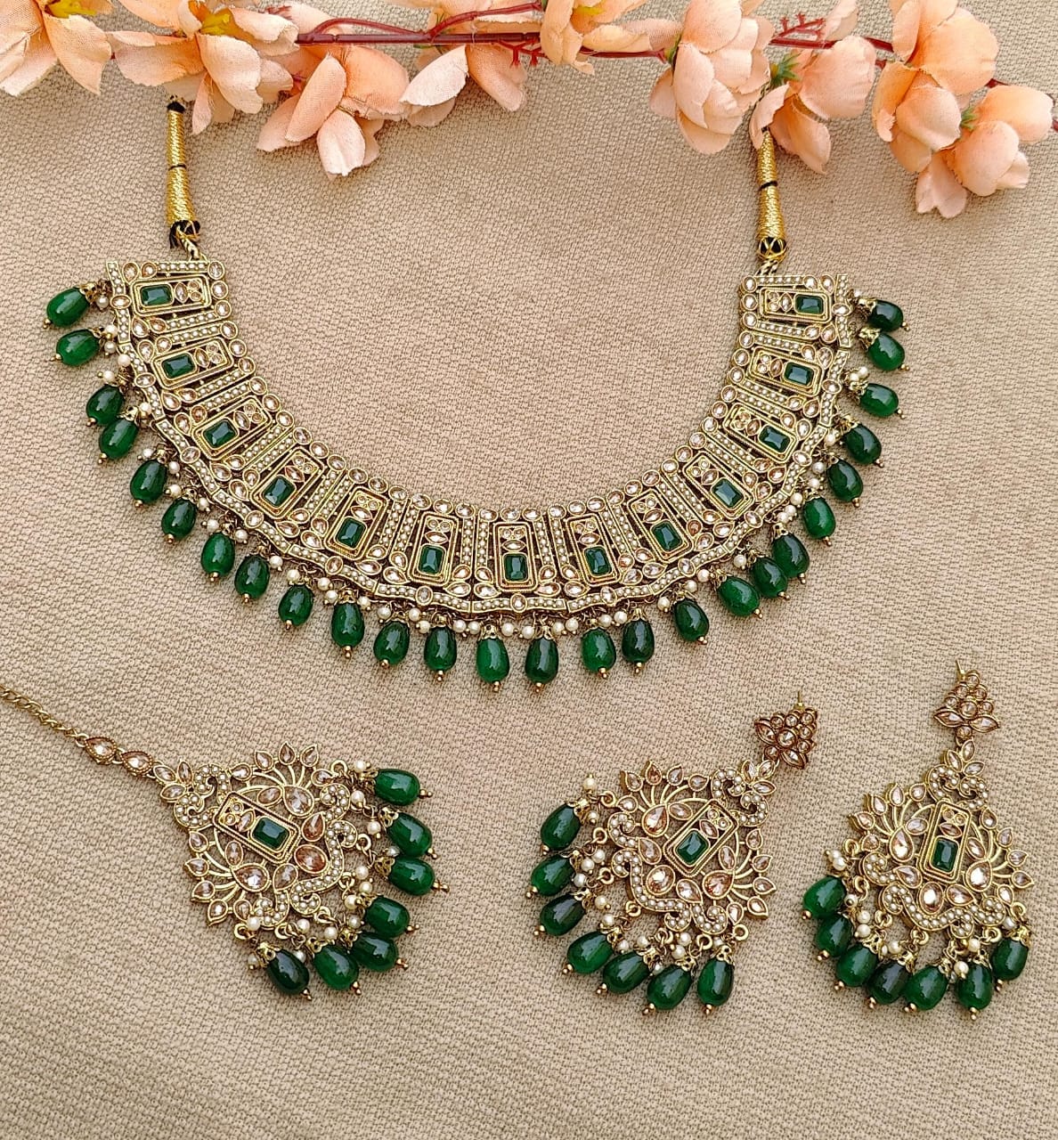 Aneesha Polki Necklace Set