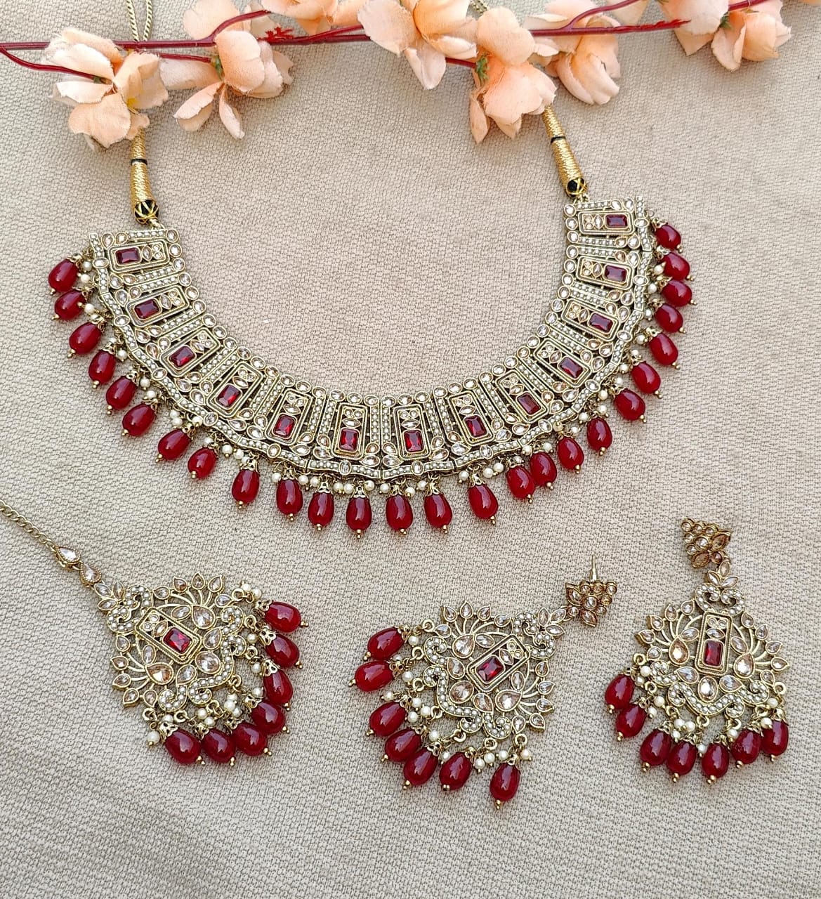 Aneesha Polki Necklace Set