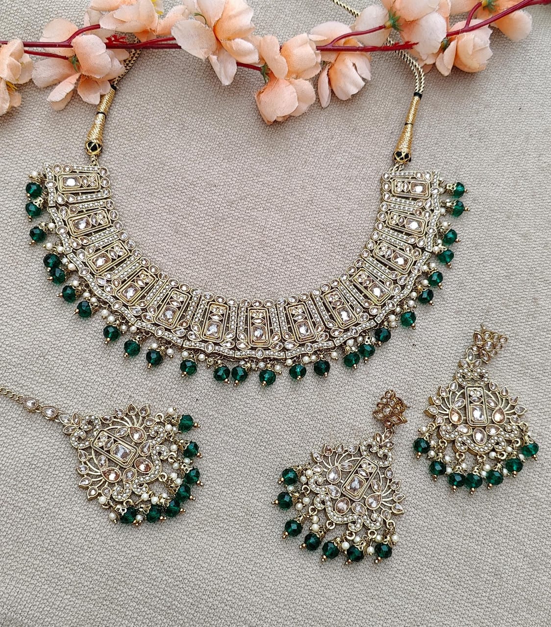 Aneesha Polki Necklace Set