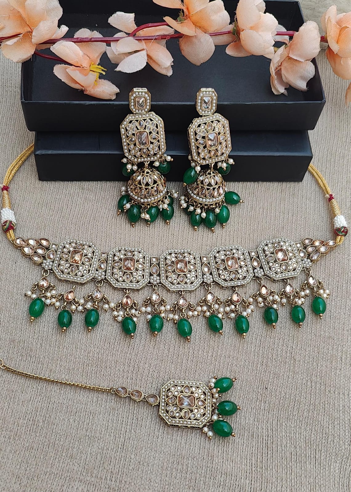 Pravali Polki Choker