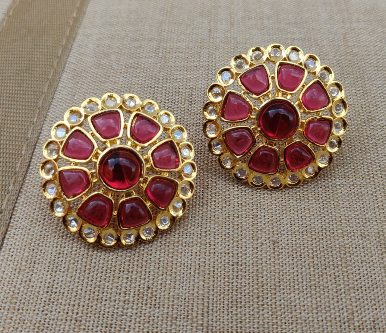 Sonika Kundan Earrings (Studs)