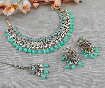 Ayushi Polki Necklace Set