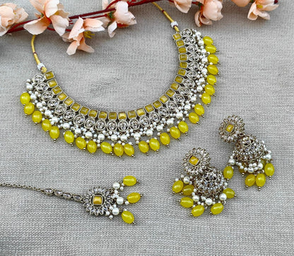 Ayushi Polki Necklace Set