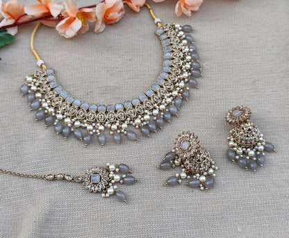 Ayushi Polki Necklace Set