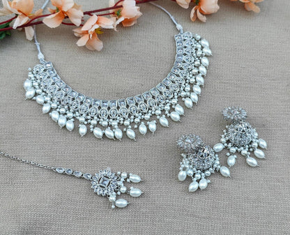 Ayushi Polki Necklace Set