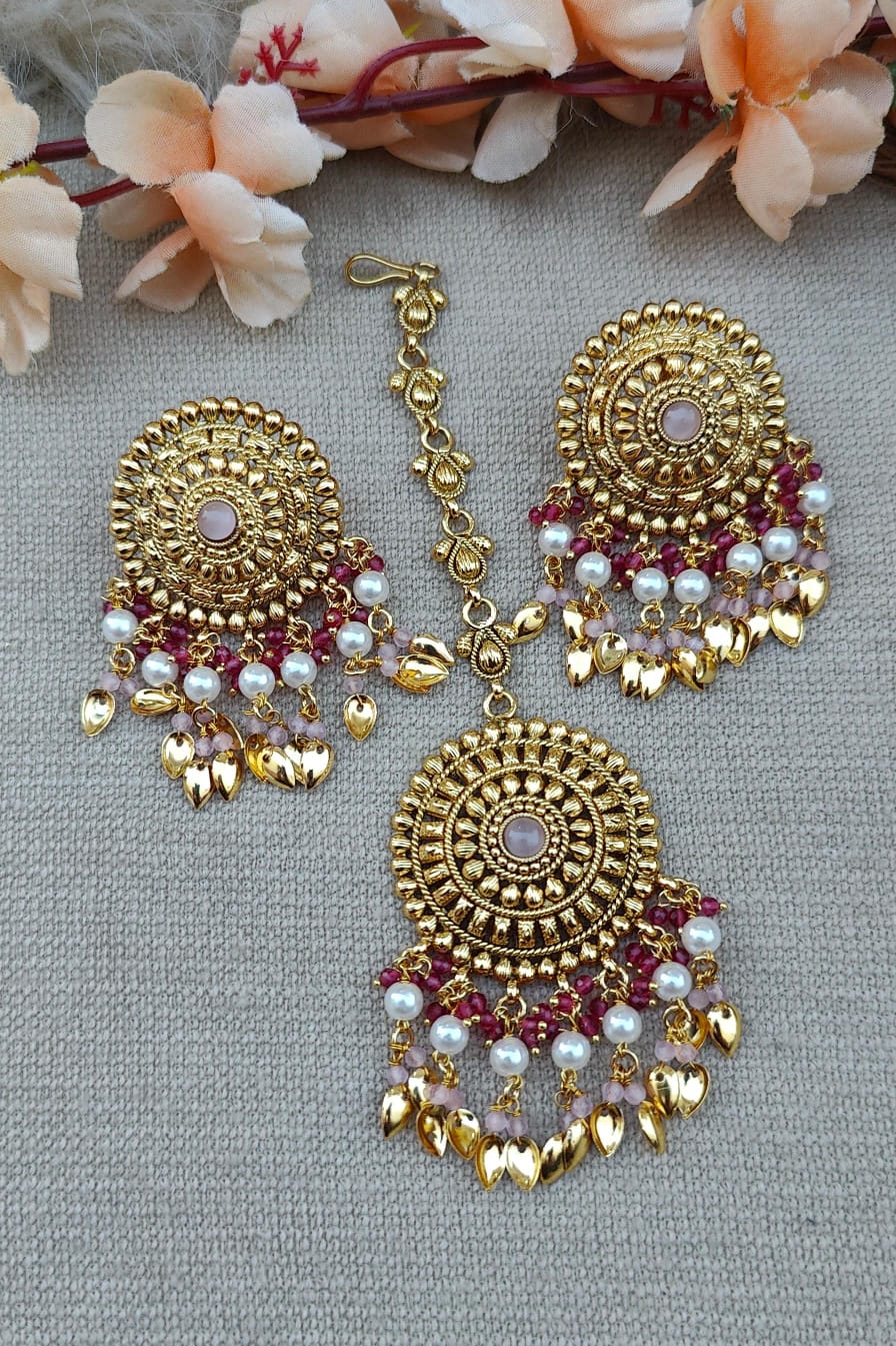 Manpreet Gold Studs Tikka