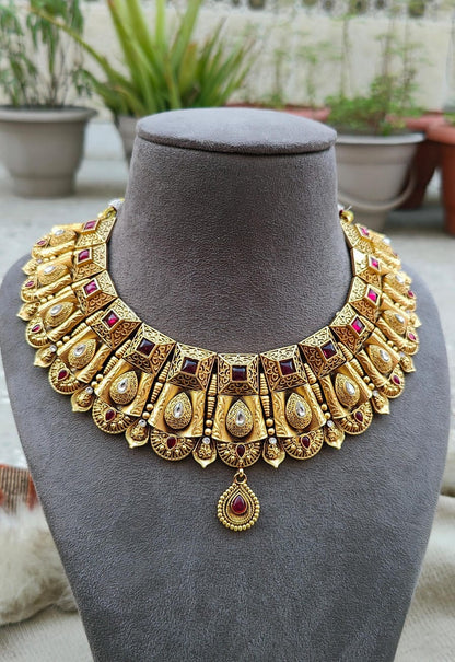 Rozina Gold Necklace Set