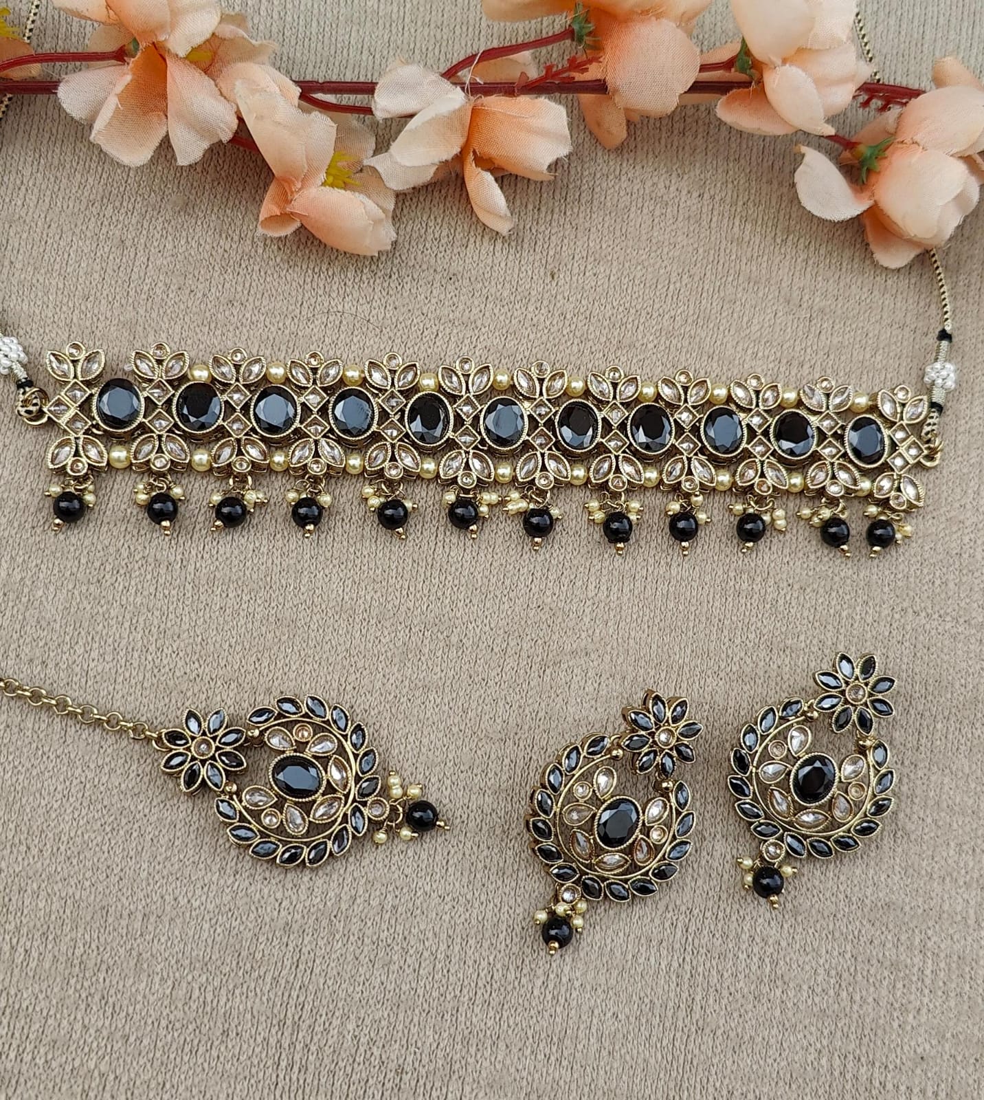 Sona Polki Choker