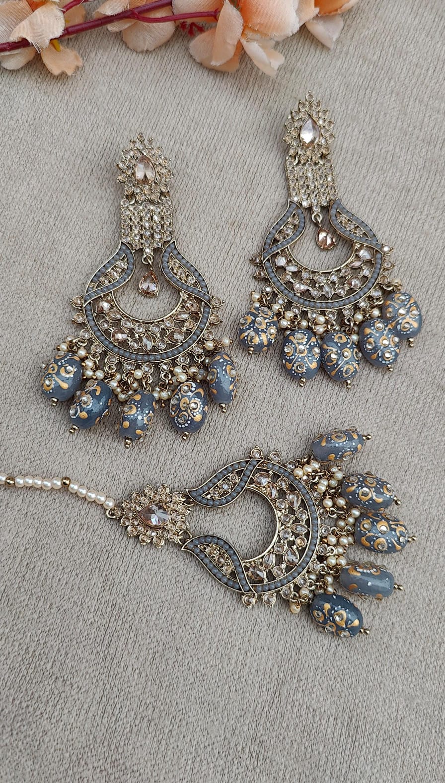 Maanvi Polki Earrings Tikka