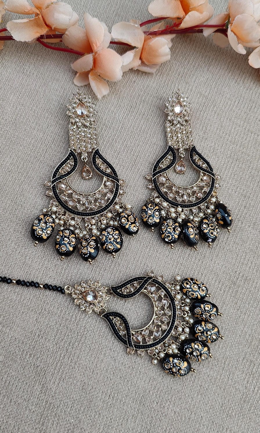 Maanvi Polki Earrings Tikka