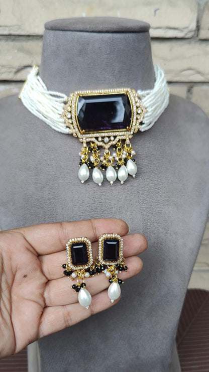 Gunjan Beaded Choker Set